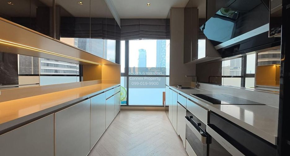 For sale 4 bedrooms condo in Sathon, Bangkok