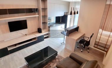 For sale 1 bed condo in Khlong Toei, Bangkok