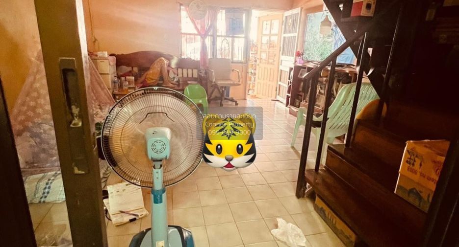 出售 3 卧室 联排别墅 在 Sam Phran, Nakhon Pathom
