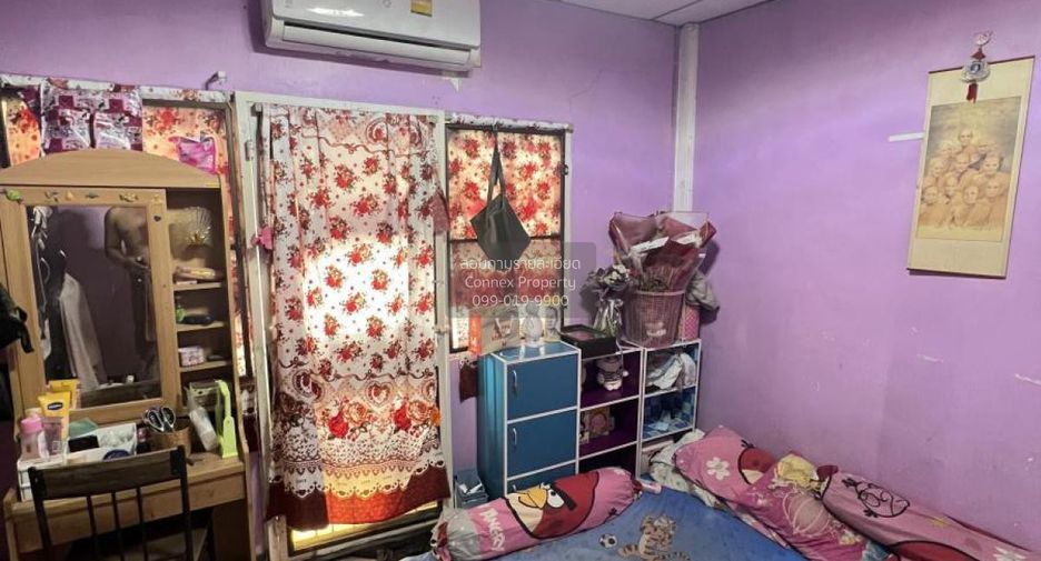 出售 3 卧室 联排别墅 在 Sam Phran, Nakhon Pathom