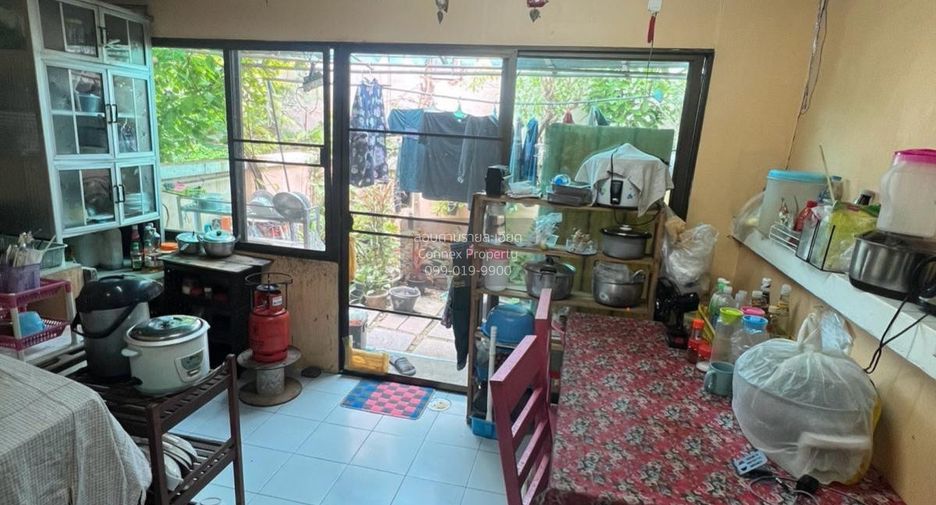 出售 3 卧室 联排别墅 在 Sam Phran, Nakhon Pathom
