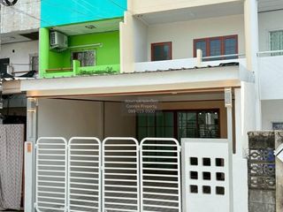 Casa adosada en venta de 2 habitaciones en Bang Bua Thong, Nonthaburi