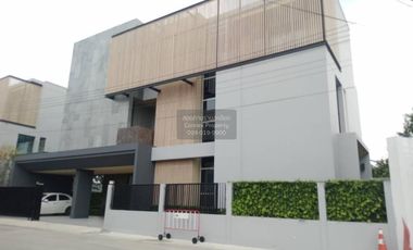 Haus zum Kauf mit 3 Zimmer in Mueang Nonthaburi, Nonthaburi