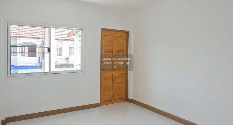 For sale 3 bedrooms townhouse in Bang Bua Thong, Nonthaburi