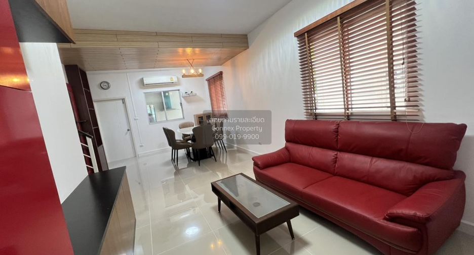 Casa adosada en venta de 4 habitaciones en Khlong Luang, Pathum Thani