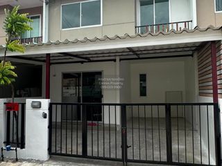 For sale 3 bedrooms townhouse in Sam Phran, Nakhon Pathom