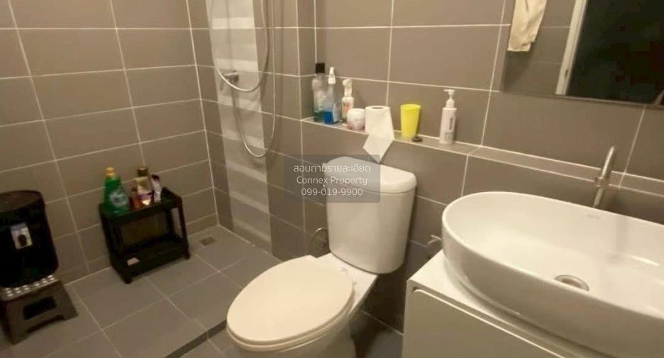 For sale 3 ベッドルーム townhouse in Saphan Sung, Bangkok