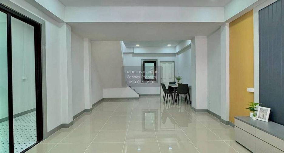 For sale 3 bedrooms townhouse in Pak Kret, Nonthaburi