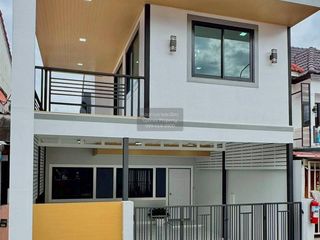 For sale 3 bedrooms townhouse in Pak Kret, Nonthaburi