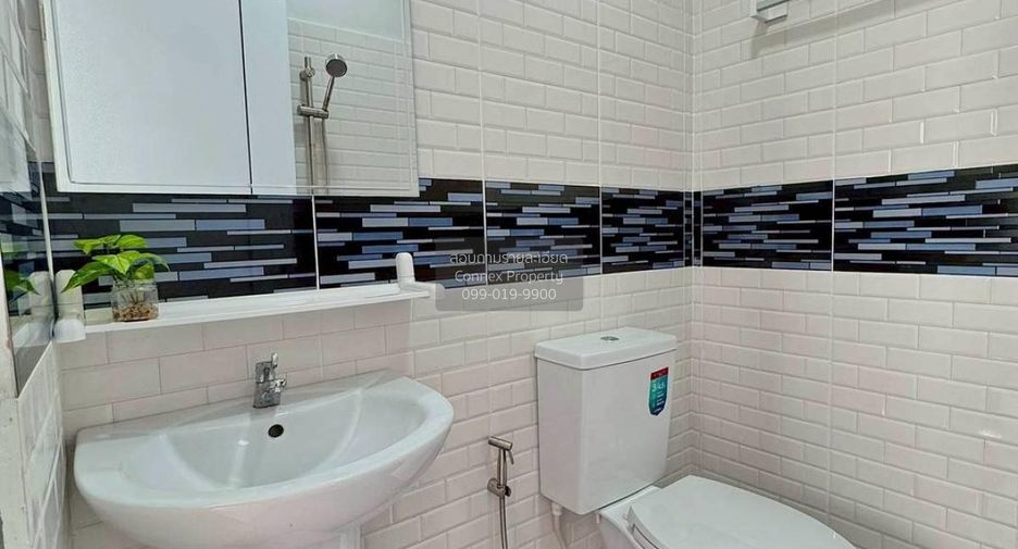 For sale 3 bedrooms townhouse in Pak Kret, Nonthaburi