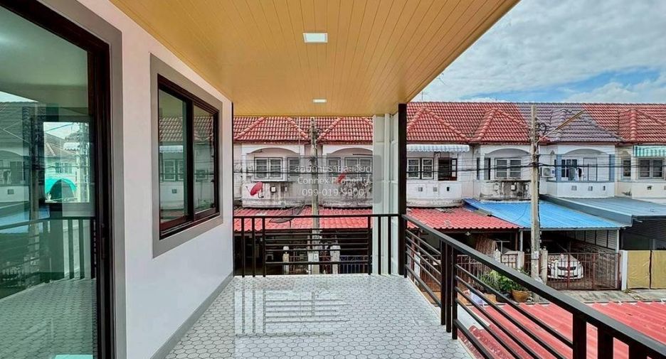 For sale 3 bedrooms townhouse in Pak Kret, Nonthaburi