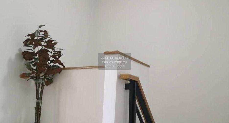 For sale 3 bedrooms townhouse in Bang Phli, Samut Prakan
