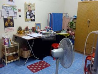 For sale 2 bedrooms townhouse in Mueang Samut Sakhon, Samut Sakhon