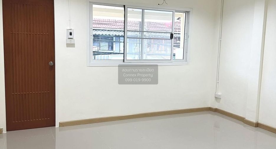出售 2 卧室 联排别墅 在 Krathum Baen, Samut Sakhon