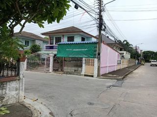 出售 3 卧室 独立屋 在 Mueang Samut Sakhon, Samut Sakhon