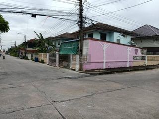 出售 3 卧室 独立屋 在 Mueang Samut Sakhon, Samut Sakhon
