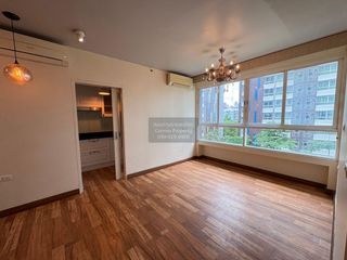 For sale 2 bedrooms condo in Huai Khwang, Bangkok