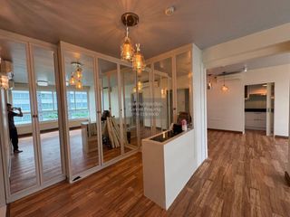 For sale 2 bedrooms condo in Huai Khwang, Bangkok