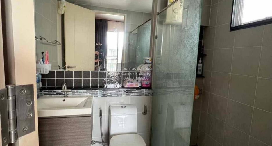 For sale 3 bedrooms house in Khlong Sam Wa, Bangkok