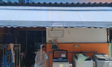 Reihenhaus zum Kauf mit 2 Zimmer in Mueang Samut Sakhon, Samut Sakhon