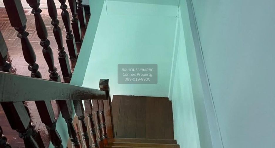 Продажа 2 спальни таунхаус в Пхра Кханонг, Бангкок