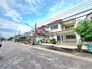 For sale 6 bedrooms house in Thung Khru, Bangkok