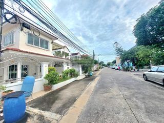 For sale 6 bedrooms house in Thung Khru, Bangkok