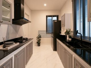 For sale 5 bedrooms house in Saphan Sung, Bangkok