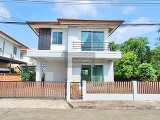 出售 3 卧室 独立屋 在 Mueang Pathum Thani, Pathum Thani