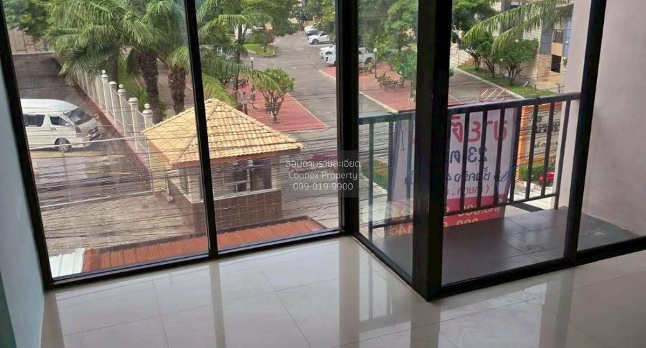 Продажа 3 спальни торговое помещение в Mueang Chon Buri, Чонбури