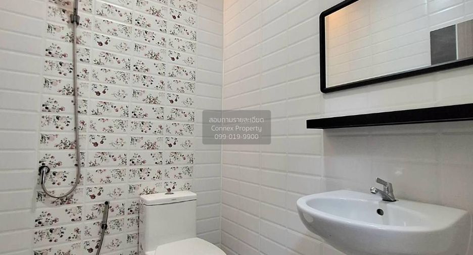 For sale 2 bedrooms townhouse in Nong Khaem, Bangkok