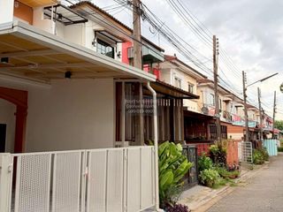 For sale 2 bedrooms townhouse in Khlong Sam Wa, Bangkok