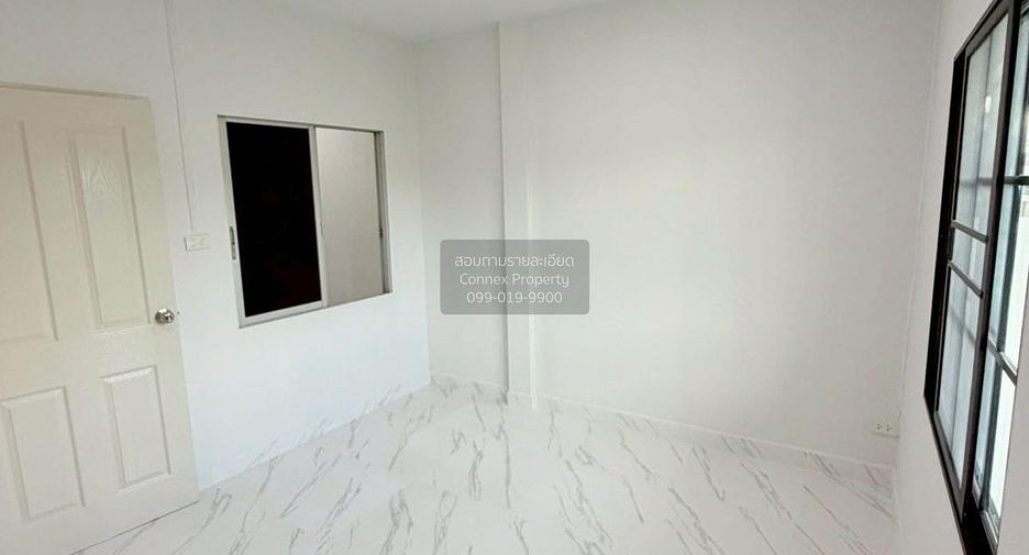For sale 2 bedrooms townhouse in Khlong Sam Wa, Bangkok