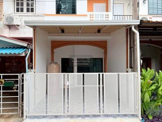 For sale 2 bedrooms townhouse in Khlong Sam Wa, Bangkok