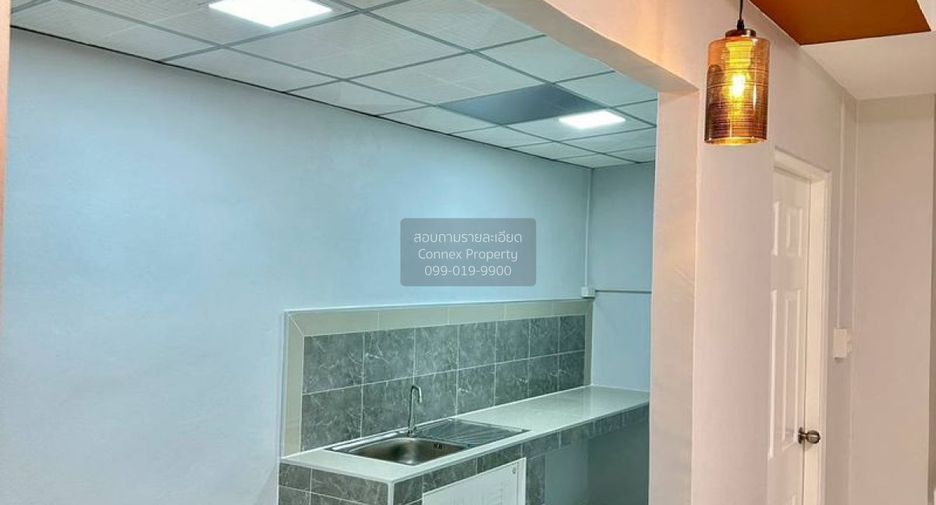 For sale 4 bedrooms townhouse in Sai Noi, Nonthaburi