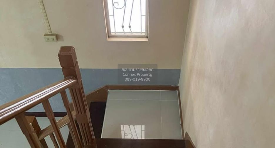 For sale 3 bedrooms townhouse in Khlong Luang, Pathum Thani