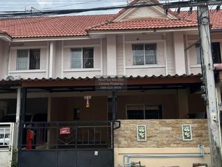 À vendre 3 chambres maison de ville à Khlong Luang, Pathum Thani