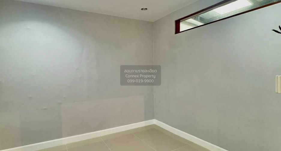À vendre 2 chambres maison de ville à Bang Bua Thong, Nonthaburi