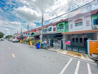 For sale 2 bedrooms townhouse in Sai Noi, Nonthaburi