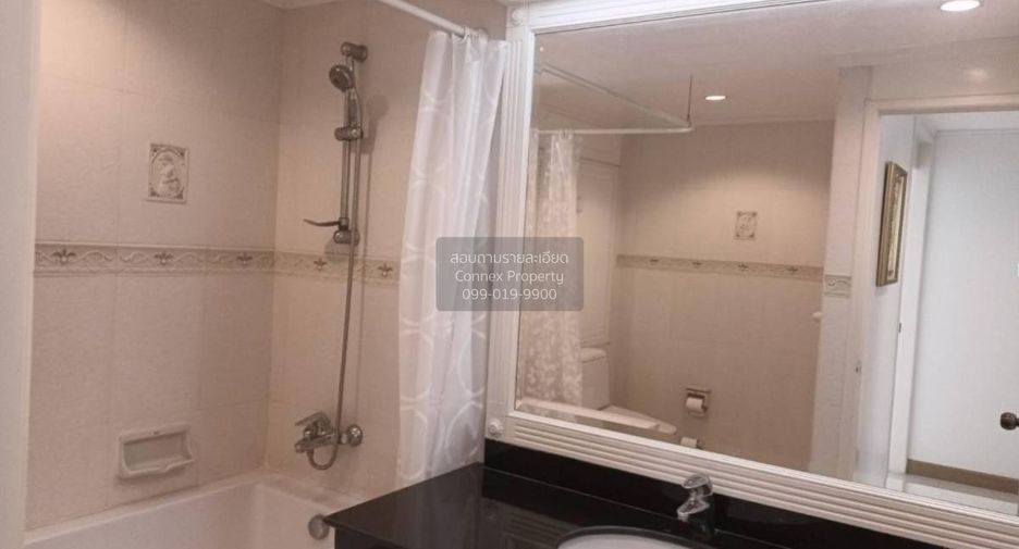 For rent 3 bedrooms condo in Watthana, Bangkok
