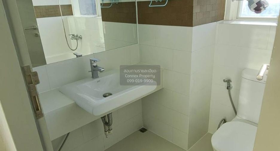 For rent 2 bedrooms condo in Phra Khanong, Bangkok