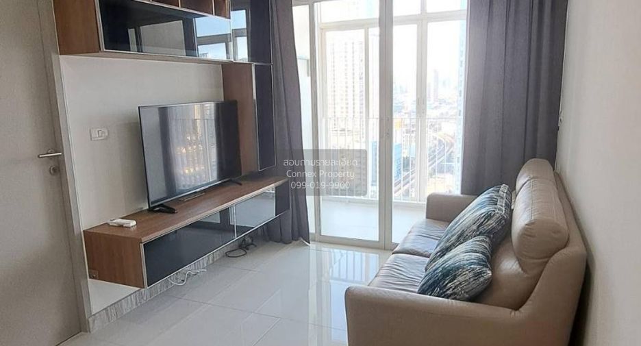 For rent 2 bedrooms condo in Phra Khanong, Bangkok