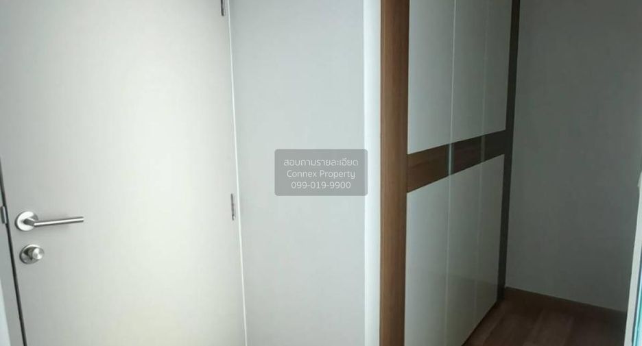 For rent 2 bedrooms condo in Phra Khanong, Bangkok