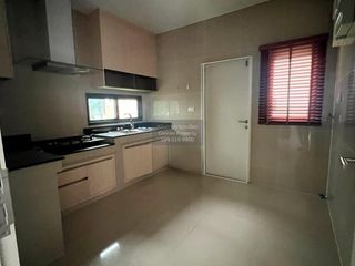 出租 4 卧室 独立屋 在 Bang Phli, Samut Prakan