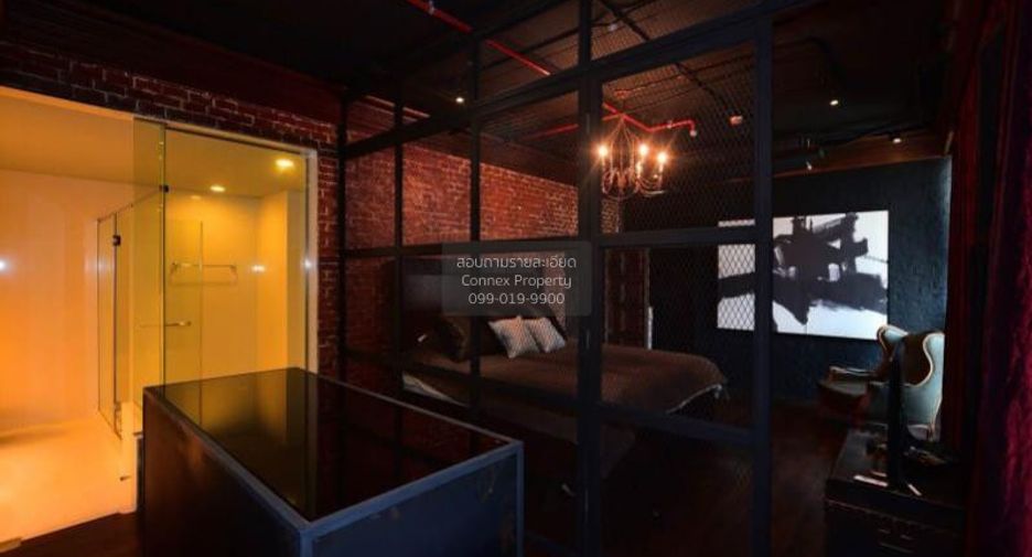 For rent 3 bedrooms condo in Khlong Toei, Bangkok