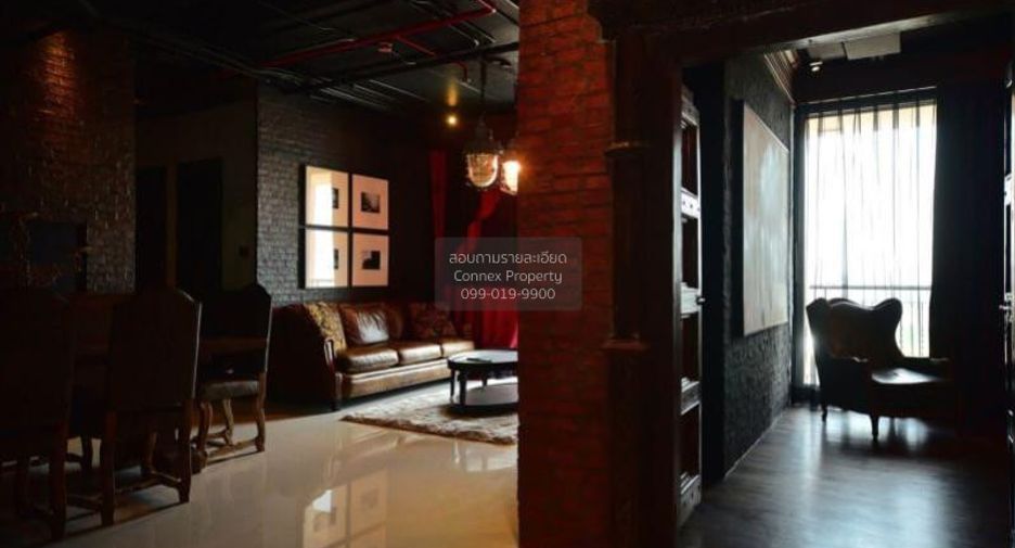For rent 3 bedrooms condo in Khlong Toei, Bangkok
