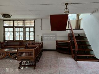For rent 3 bedrooms house in Huai Khwang, Bangkok