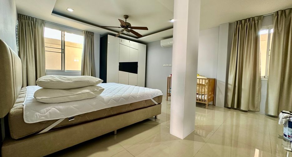 For sale 3 bedrooms house in Bang Lamung, Chonburi