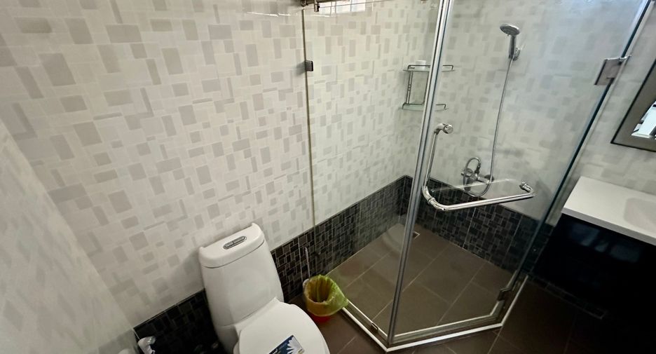 For sale 3 bedrooms house in Bang Lamung, Chonburi