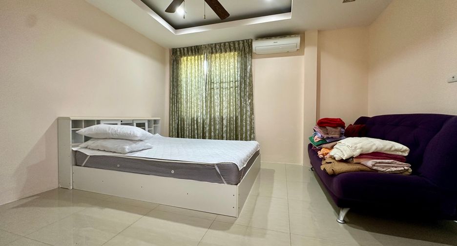 For sale 3 bedrooms house in Bang Lamung, Chonburi